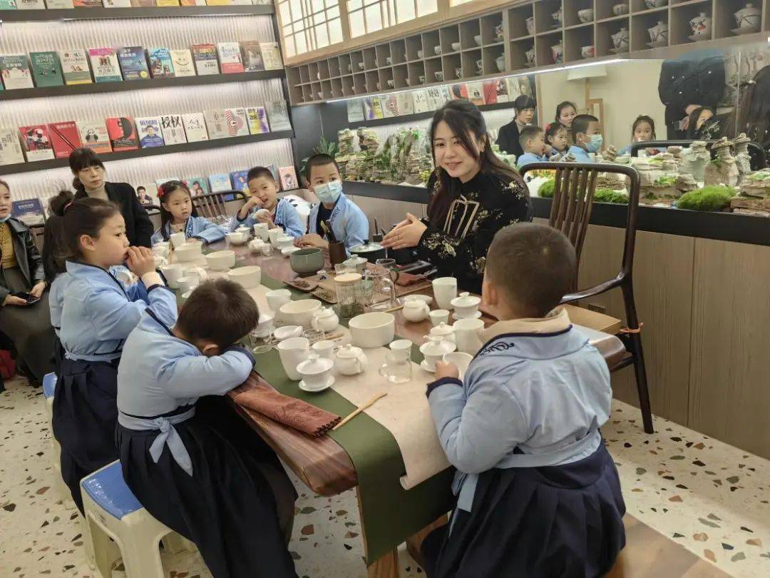 童悦汇 | 市图书馆开展"国学茶艺体验学堂"少儿主题活动