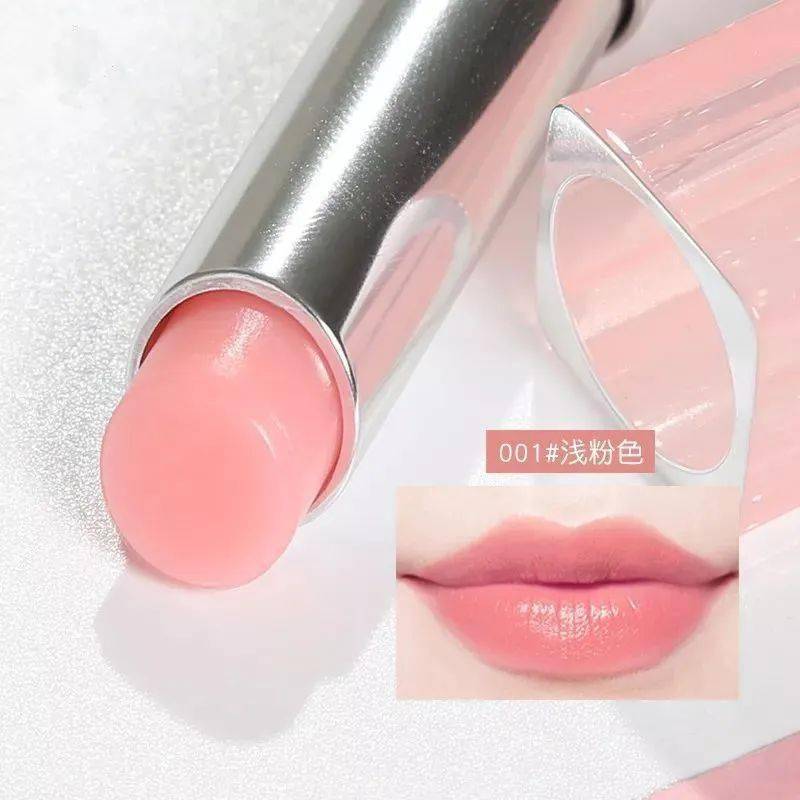 淡化唇纹据调查显示,女人一生大约要吃掉近两斤的口红