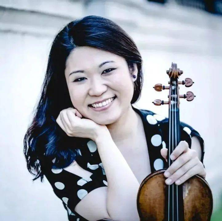 我院校友黄屹杨天娲与昆明聂耳交响乐团致敬柴科夫斯基音乐会预告