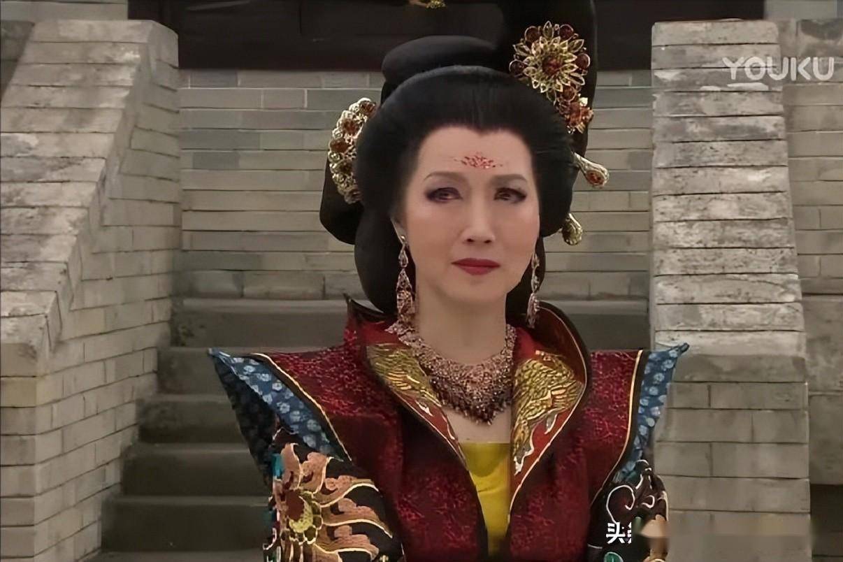 《宫心计》郑太后一生卑微,幸苦尽甘来,却死在自己疼爱的人手中