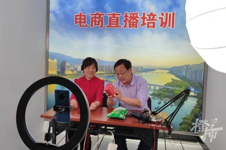 媒体聚焦在杭州在学习中养老如何成为风尚一篇报道为你解谜