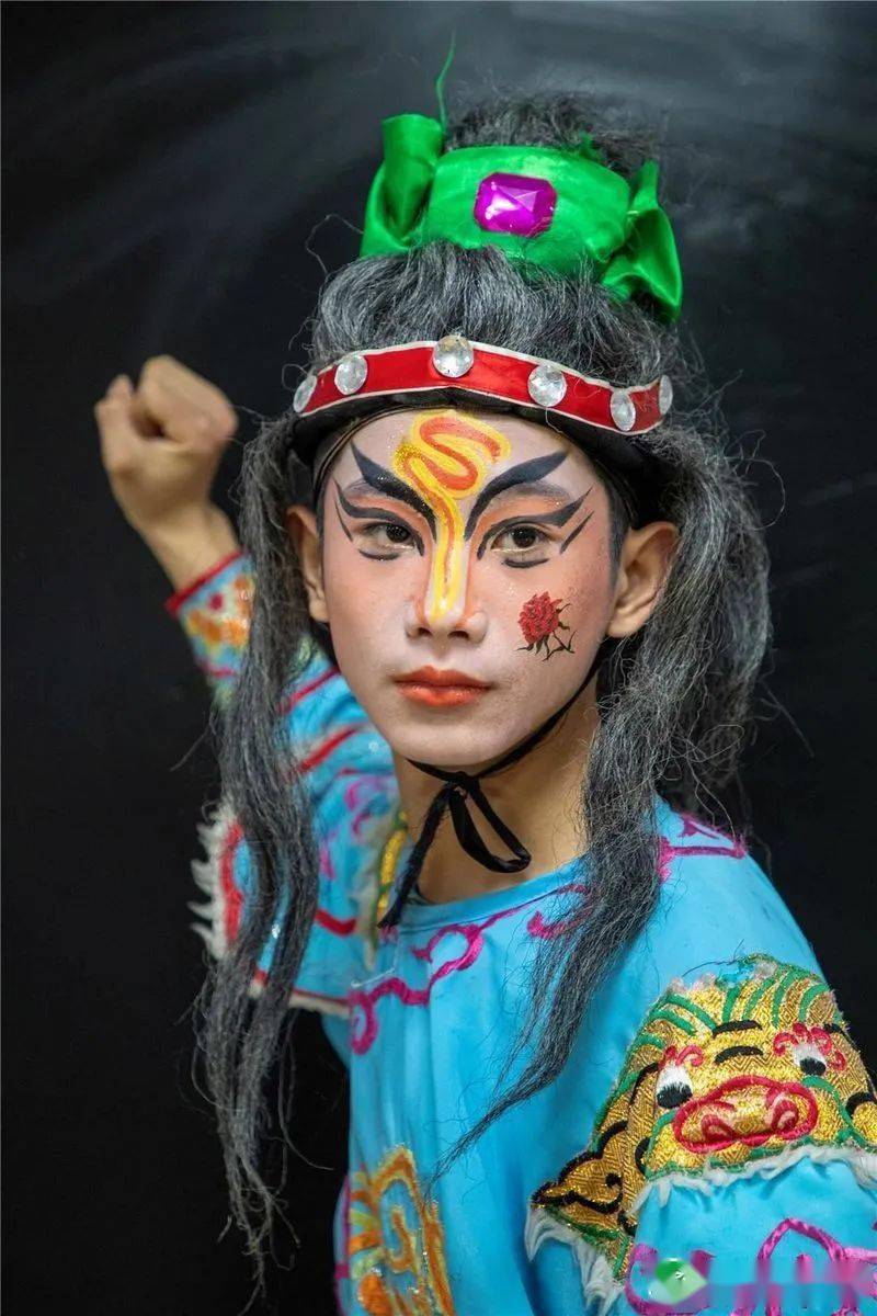 律 朱贵鼓上蚤 时迁飞天大圣 李衮翻江蜃 童猛短命二郎 阮小五独火星