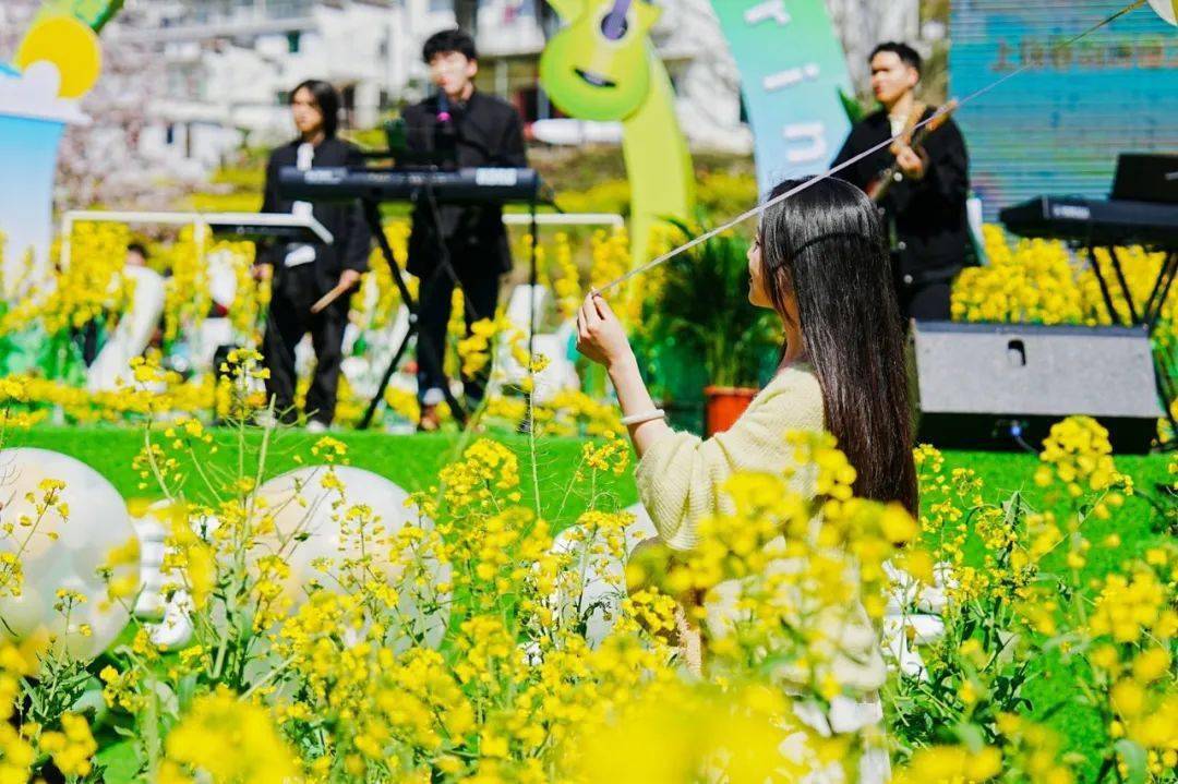 伊利集团副总裁包智勇致辞▲▲婺源县人民政府二级调研员江细兰致辞