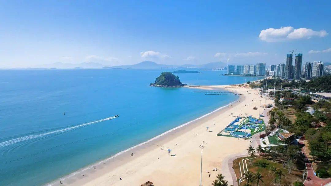 周末不加收】348元起住惠州大亚湾绿景景里酒店90度海景房,享自助