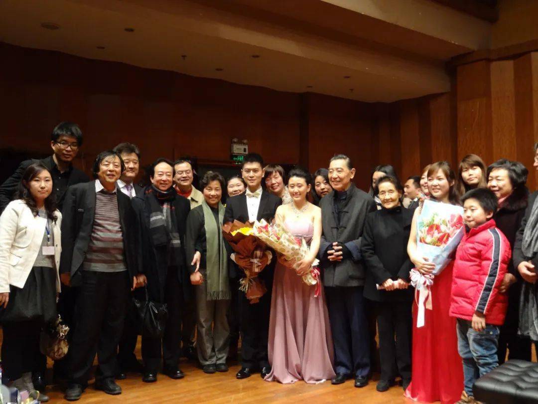 李民铎教授与周小燕先生,傅聪先生等在我院钢琴专业教师音乐会后合影