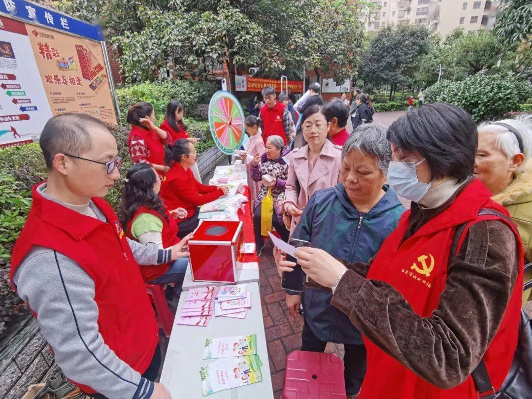 护苗行动走进依法带娃新时代韶关市妇联进社区开展未成年人普法宣传