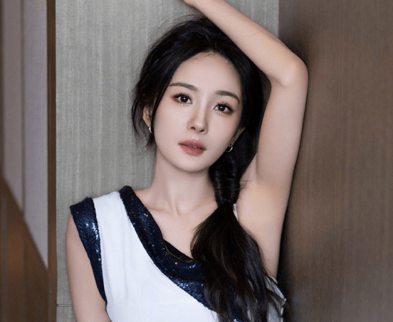 杨幂巴结张小斐得罪人郑合惠子换脸袁冰妍汪小菲家暴大s某男星假戏真