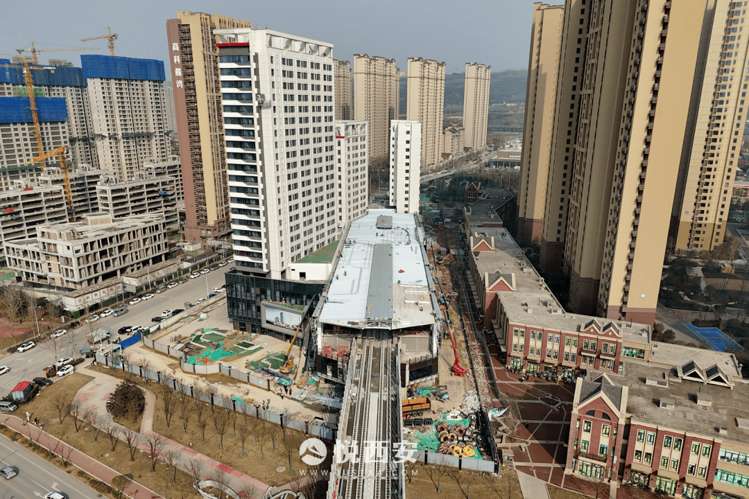 西安地铁雁鸣湖站TOD图片