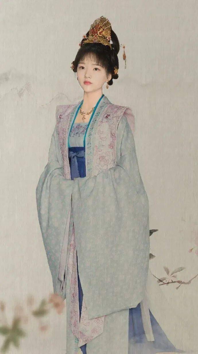 汉服披着床单的小孩长大了么