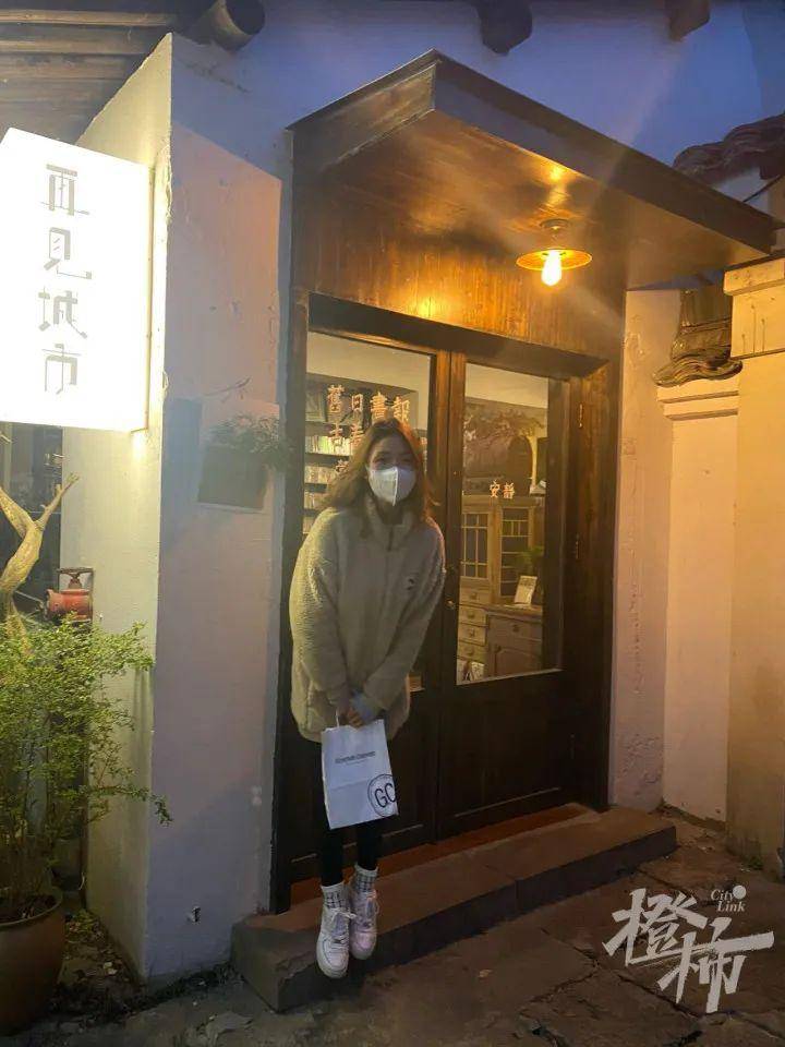 抓不完真的抓不完萧山一稻田500多只鸭子满天飞农场主是个99后姑娘