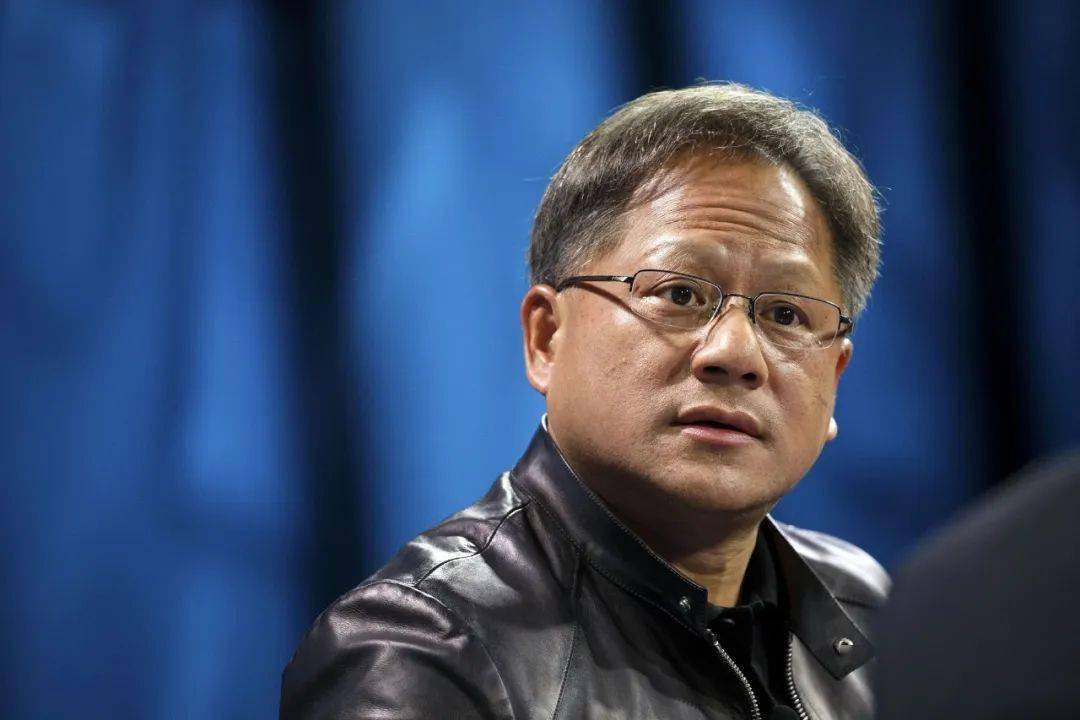 苹果遭美国司法部反垄断诉讼市值一夜蒸发7900亿李想发内部信自我批评