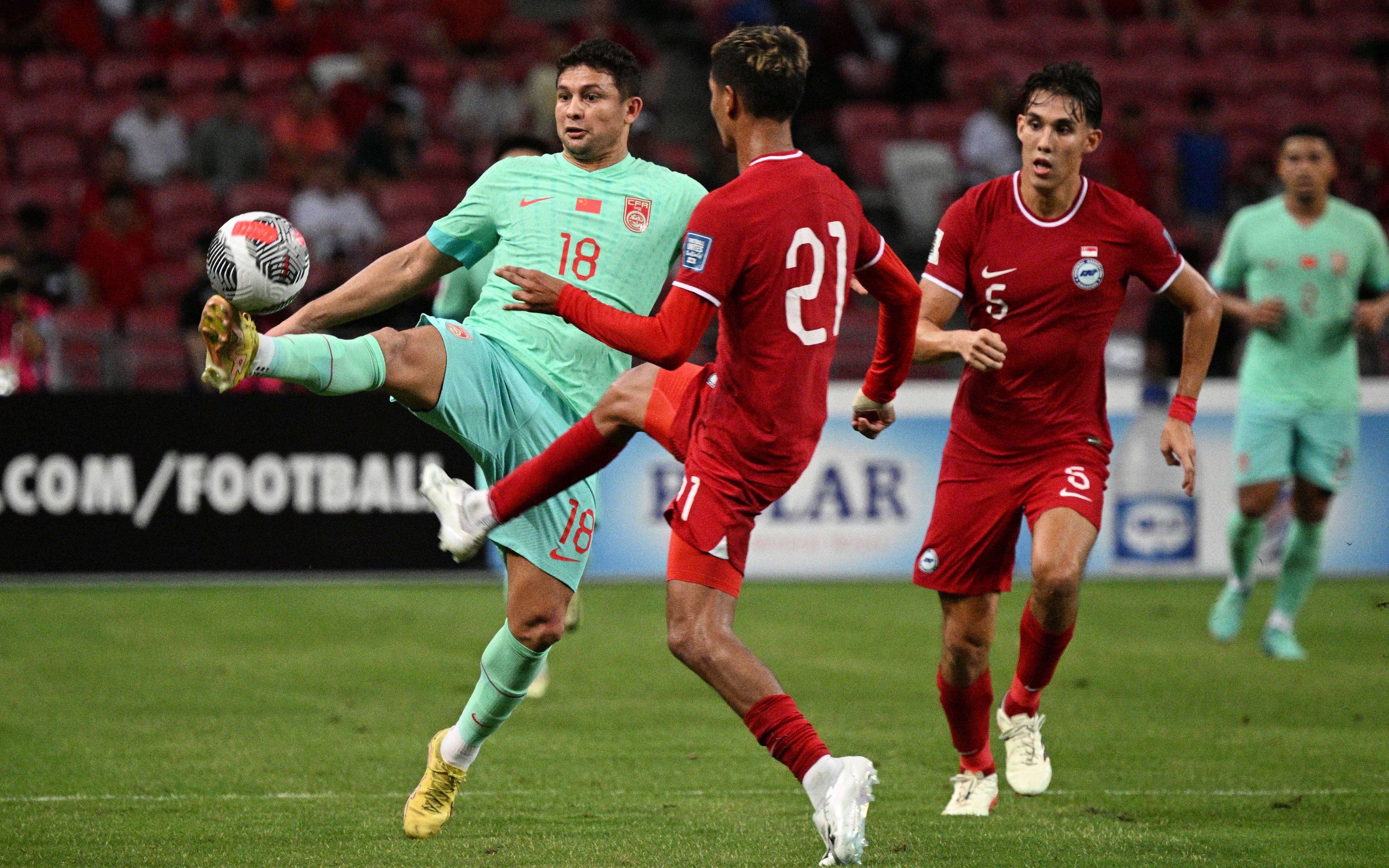 三个换人没能带来第三个进球国足出线形势有些严峻了