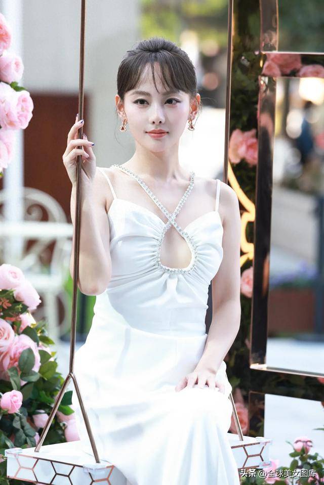 张嘉倪狐系美人妩媚众生
