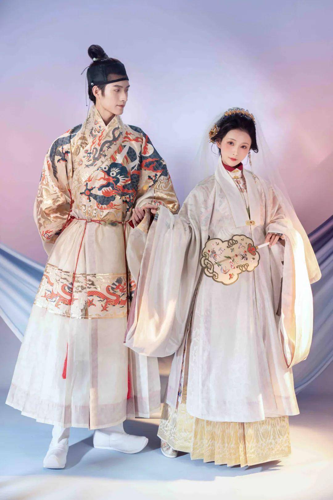 汉服披着床单的小孩长大了么