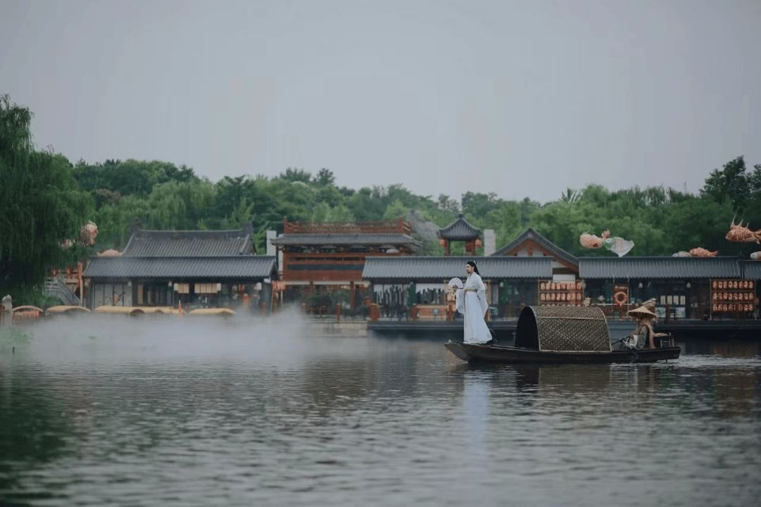 曲江对雨图片