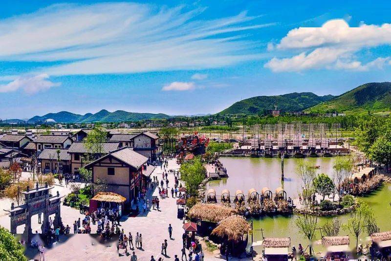 游古镇观花海共享海底捞之旅