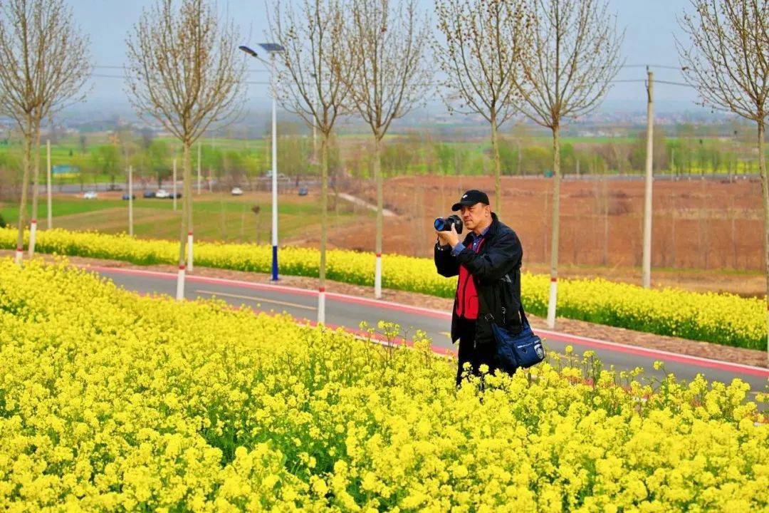 温馨提示99景区地址:河北省邢台市沙河市十里亭镇纬三路东葛泉村