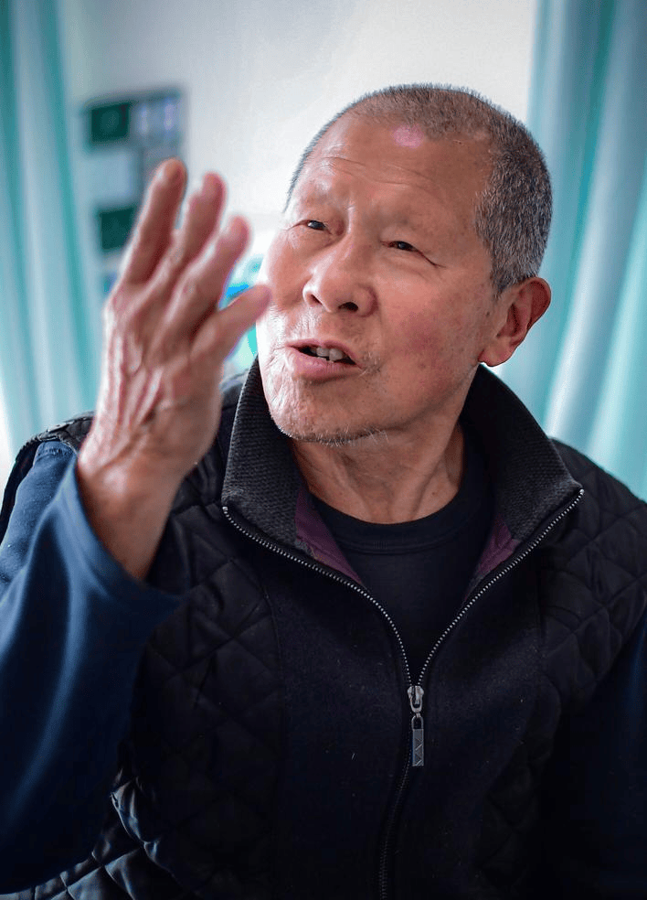 一家五代人88年守护红军墓,只为一句承诺_英东_郧西县_父亲