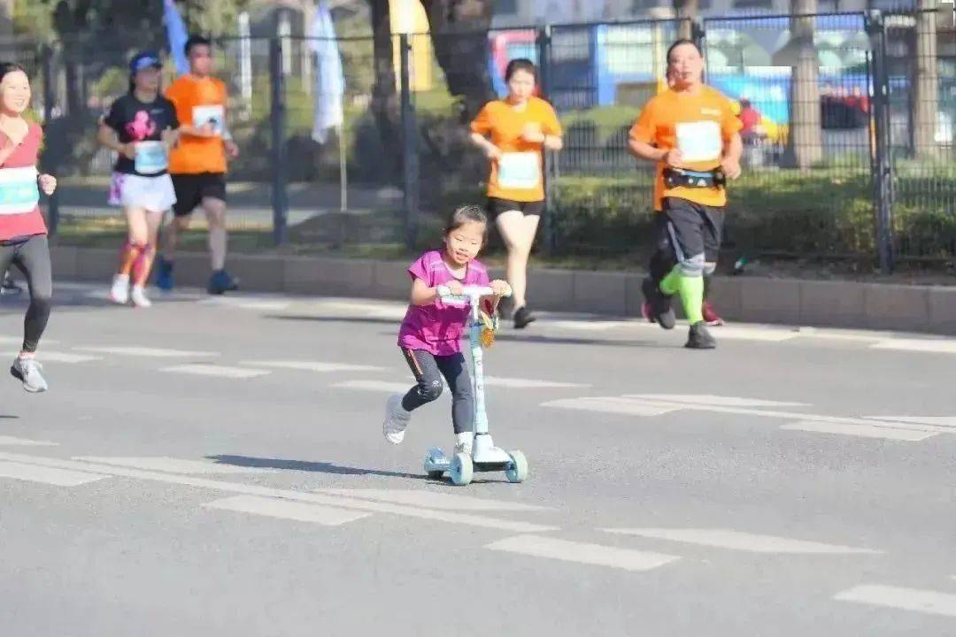 彭语晗_训练_羽毛球