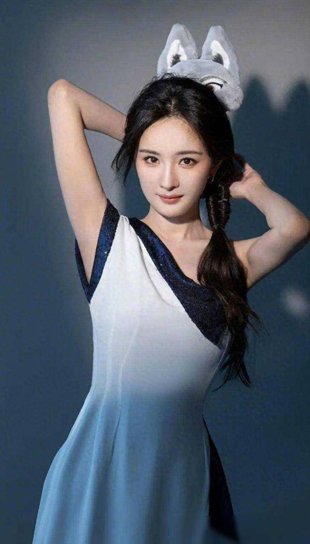 李雪琴取代贾玲?杨幂谁红_明星_消息_八卦