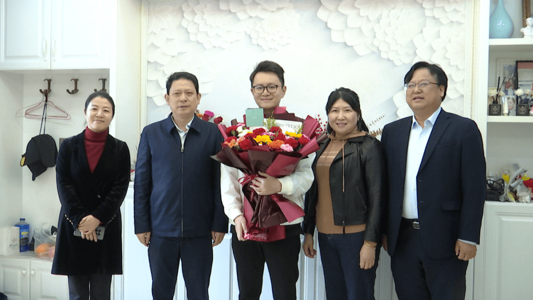 今日要闻这里有5条要闻