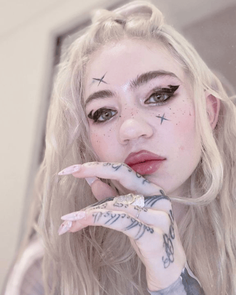 马斯克前女友生完3娃后彻底闹掰如今甜蜜官宣新男友全网祝福