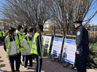 区禁毒办组织桑梓镇社戒社康工作站,渔山戒毒所走进刘家顶初级中学