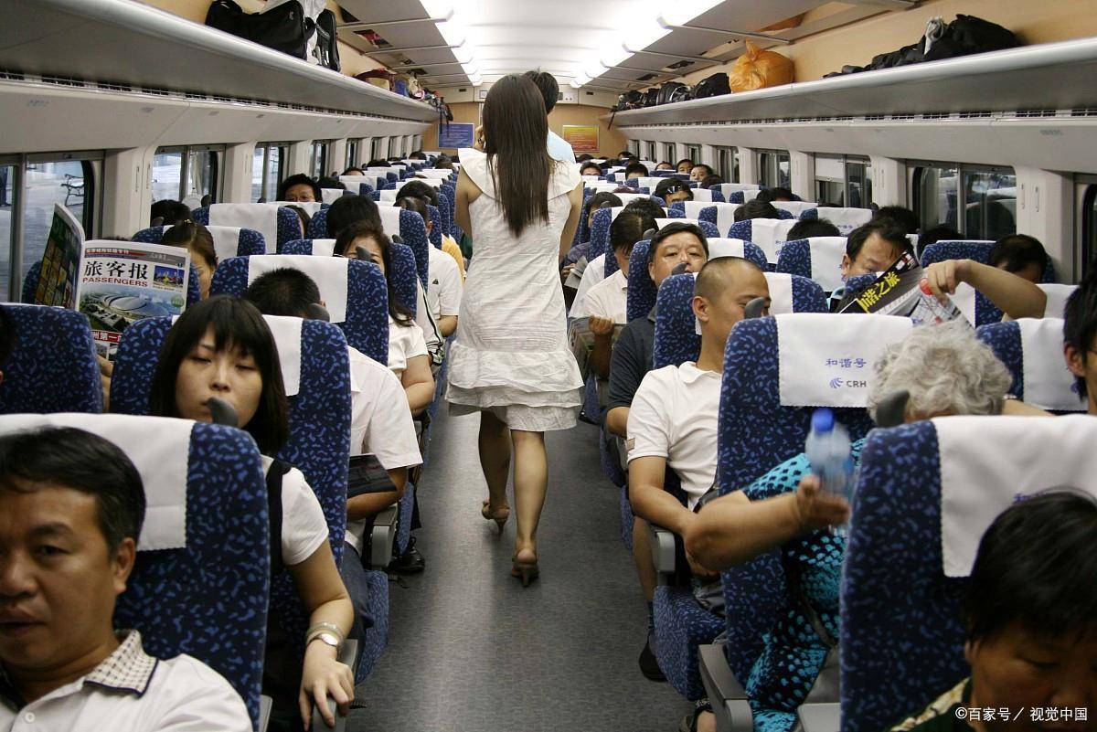 坐火车时经常遇到这4种尴尬情况,旅客感到无奈,你遇到过吗