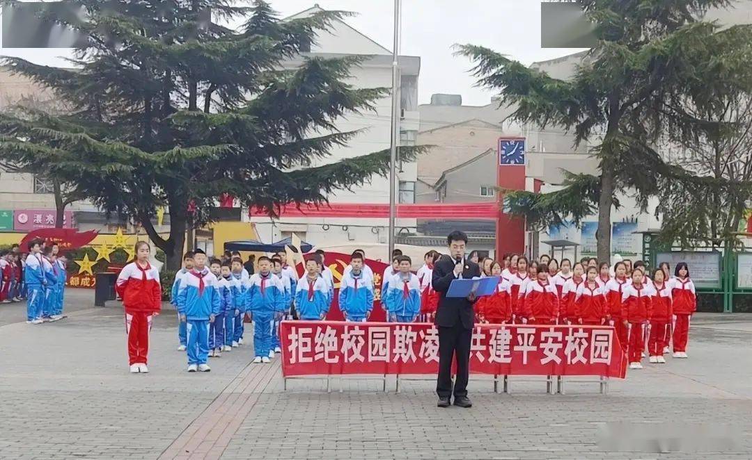 合阳县人民检察院走进县实验小学开展法治宣讲.