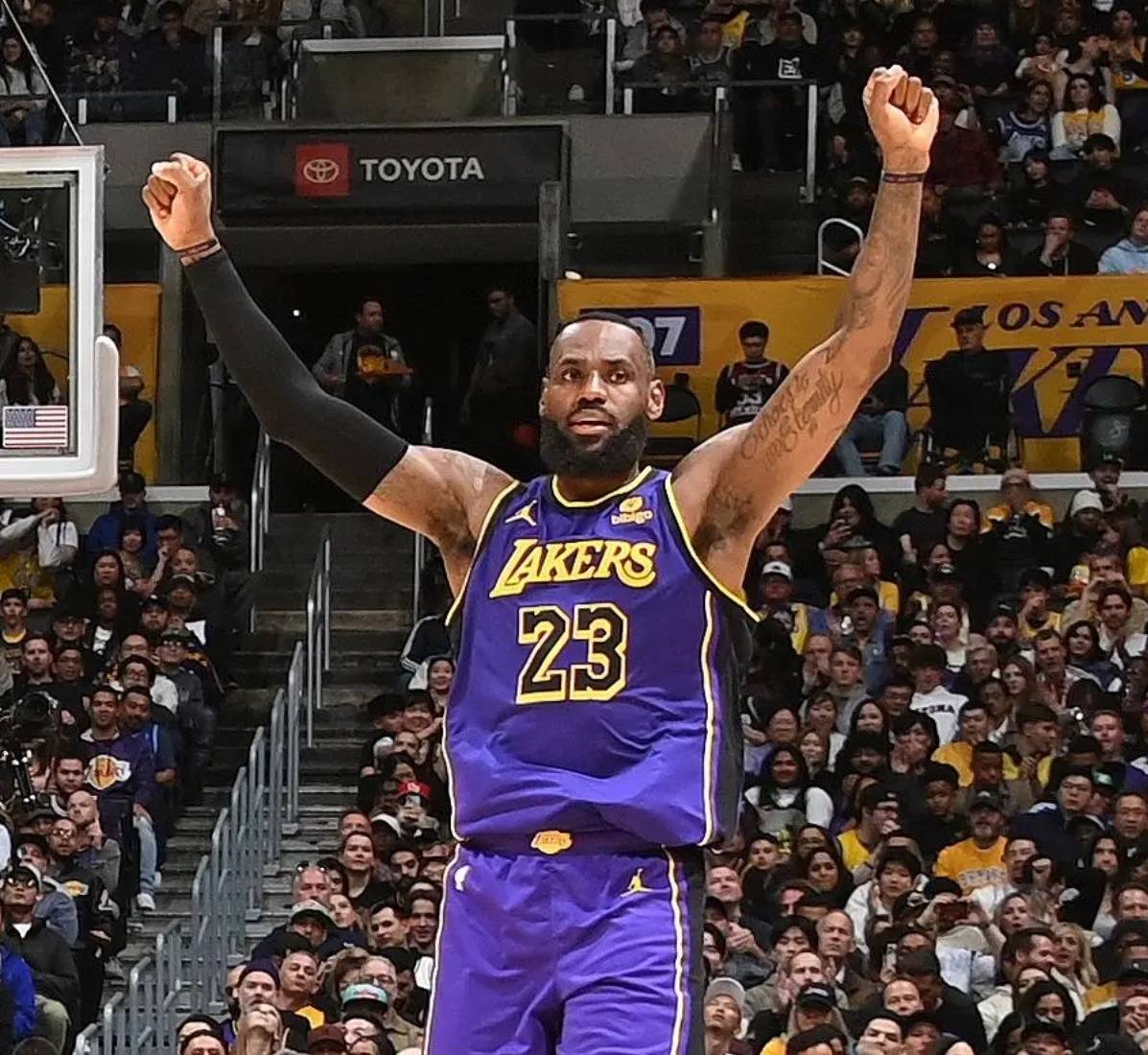 原创175次25510老詹牛掰呀差点又干到历史第一