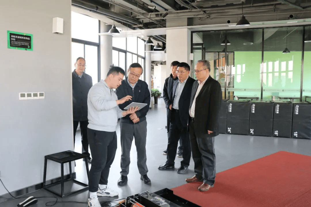 国家体育总局科教司司长陈志宇到郑州大学体育学院调研