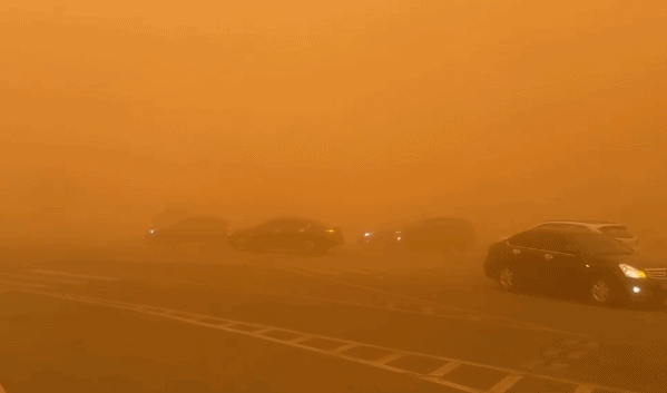 天空变橙色!内蒙古局地出现沙尘暴_天气_大风_大部地区