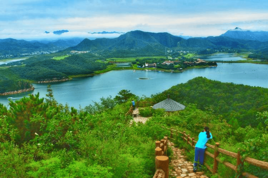 环球科考330日金海湖畔户外徒步净山亲子活动