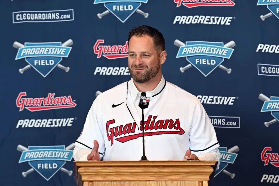 里,强打少年的加盟给队伍注入了新鲜血液,三届全明星胡安-索托(juan