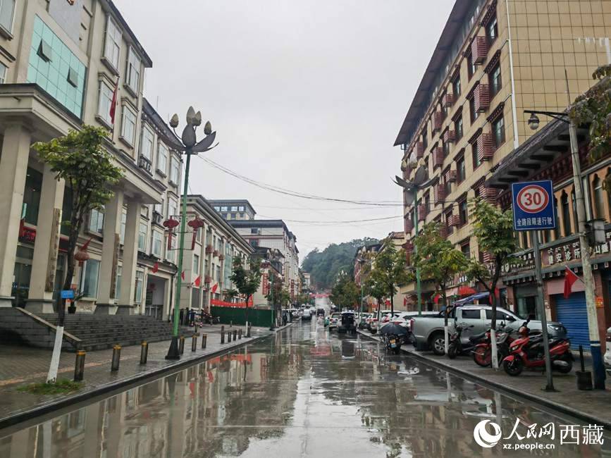 "老兵"曲英开车看西藏_墨脱县_小时_李海霞