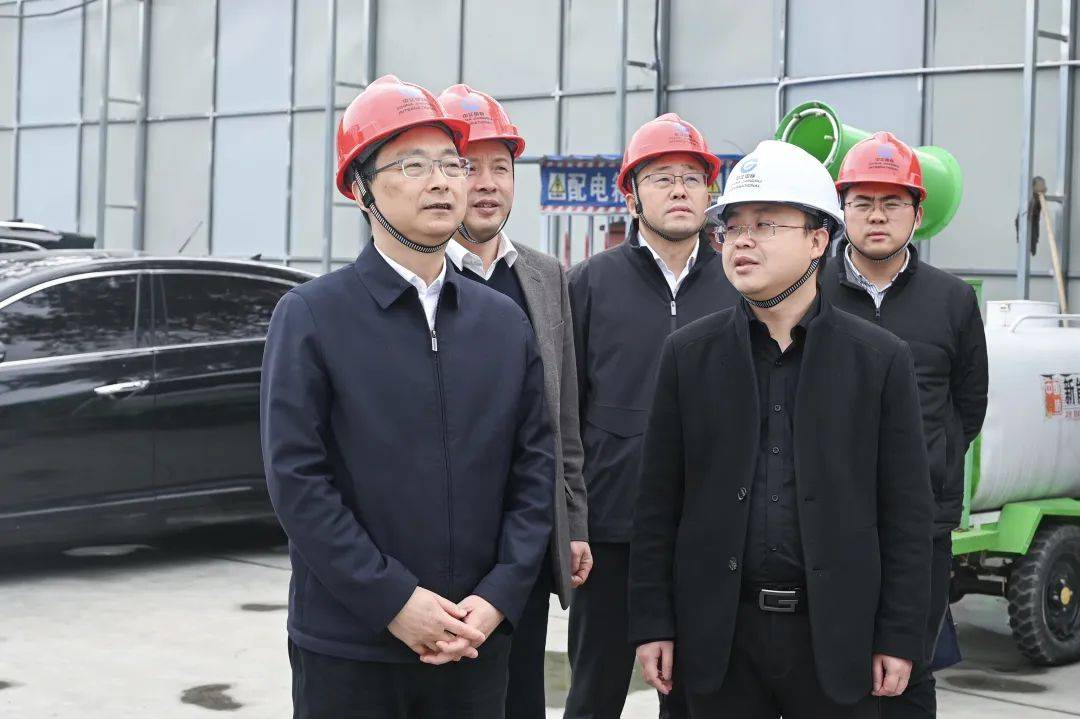 周庆调研工业上楼工作