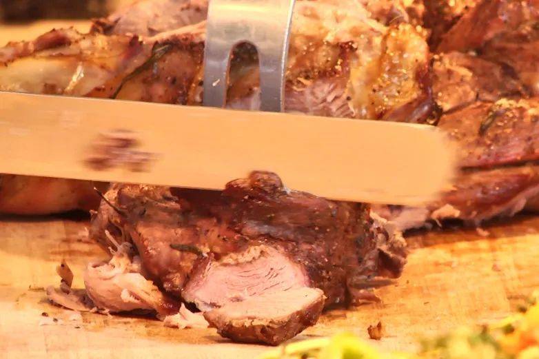 辰山植物园春花正烂漫附近造价20亿的深坑酒店4人春日