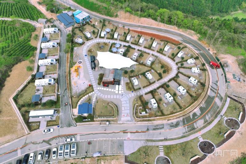 明月山房车露营地对外开放为垫江乡村振兴赋能