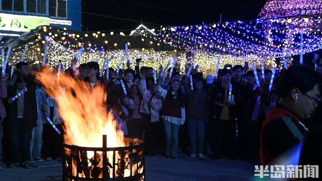 商业综合项目正式开街,服务周边7所高校,预计年营收1亿元_业态_大学生