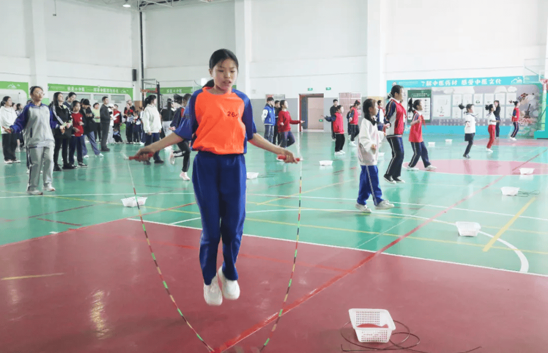 宛城区第二届中小学生跳绳比赛举办