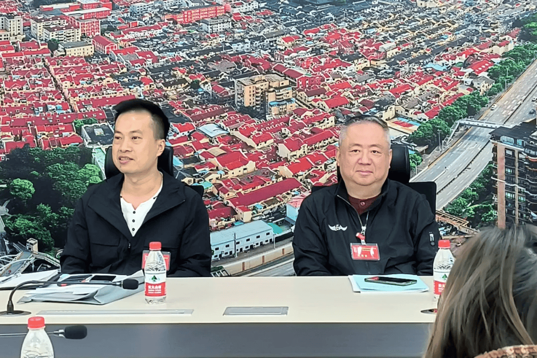 与他一同参与社代会的蓬莱路第二小学校长余桢给出了答案"开设已有11