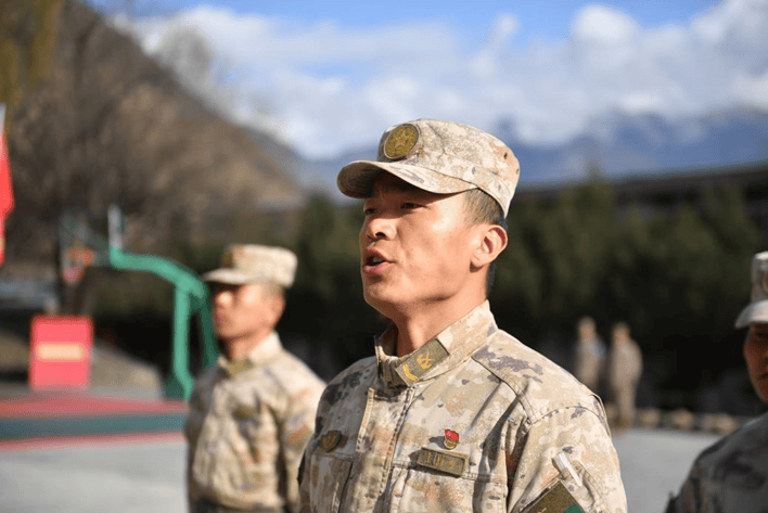 一决高下,两个"特功连"的"荣誉之战"