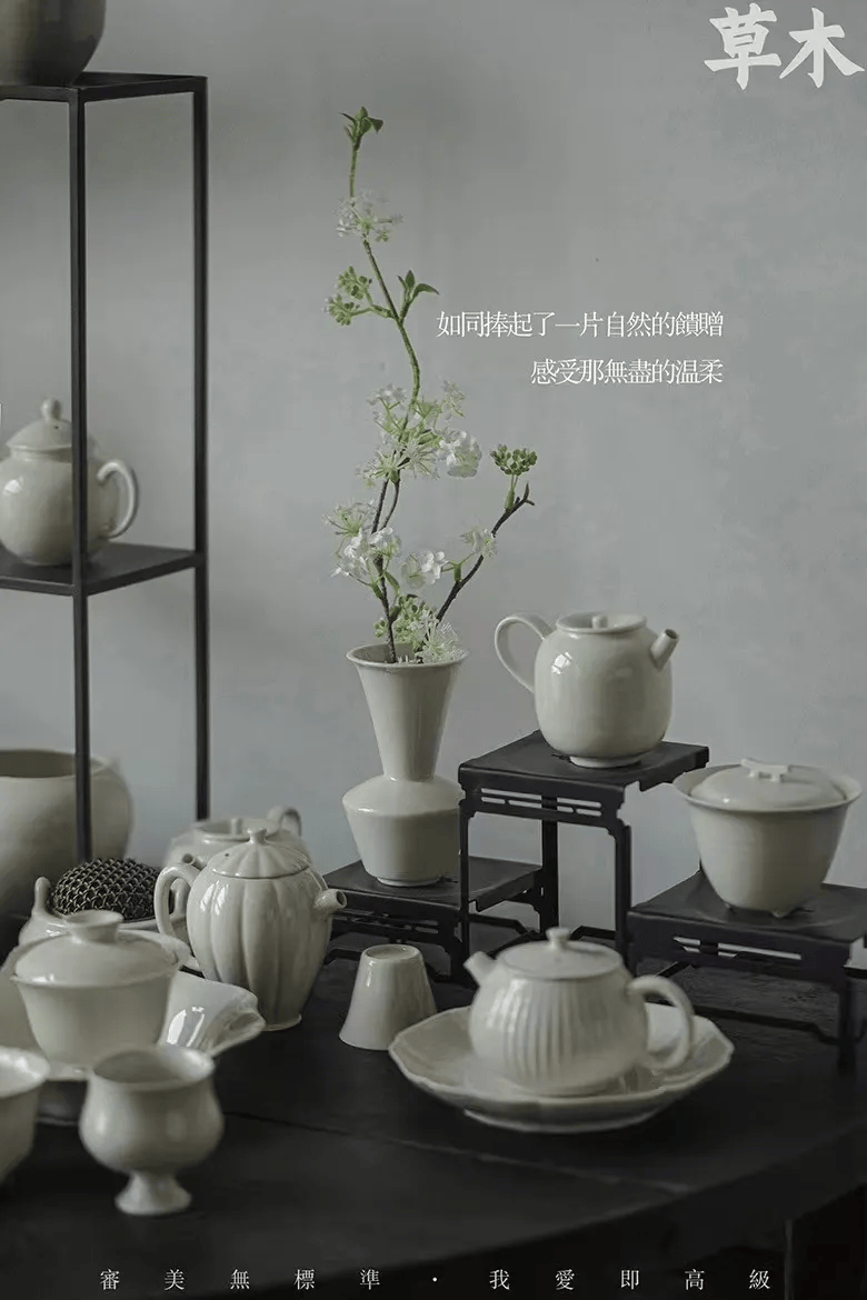 聚器有品得闲饮茶玩物生趣