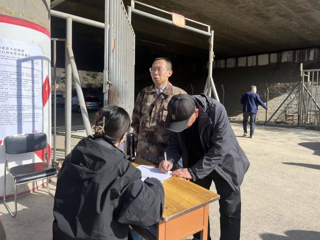 严防死守清徐清源镇多处设卡