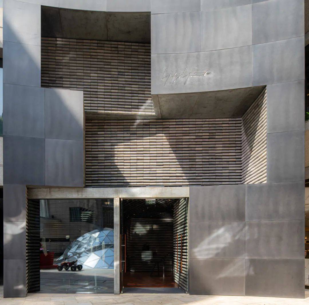 个展深圳拉开帷幕,苏富比旗舰艺廊进驻香港核心地段_艺术_威尼斯_全球