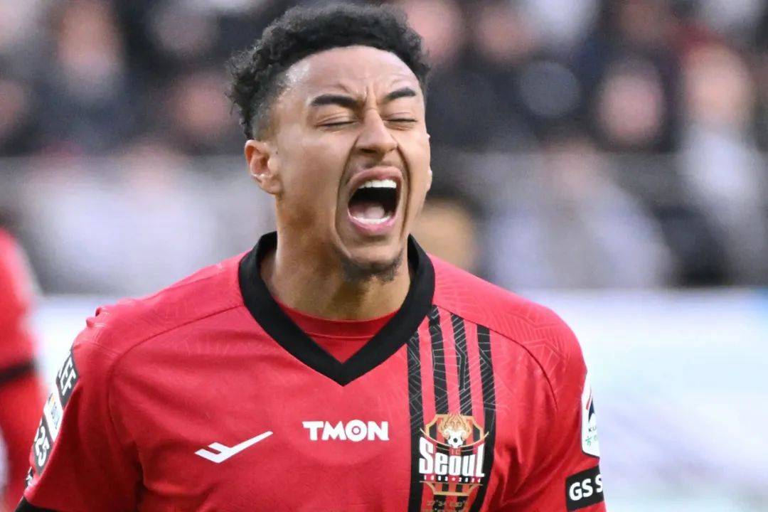 主帅:林加德不配叫球员_首尔_批评_曼联