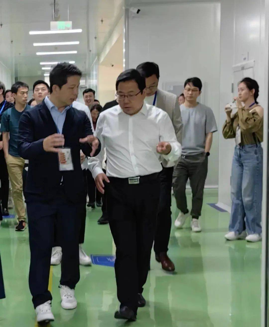 港澳青年交流团来孝参访_孝感_统战_创业