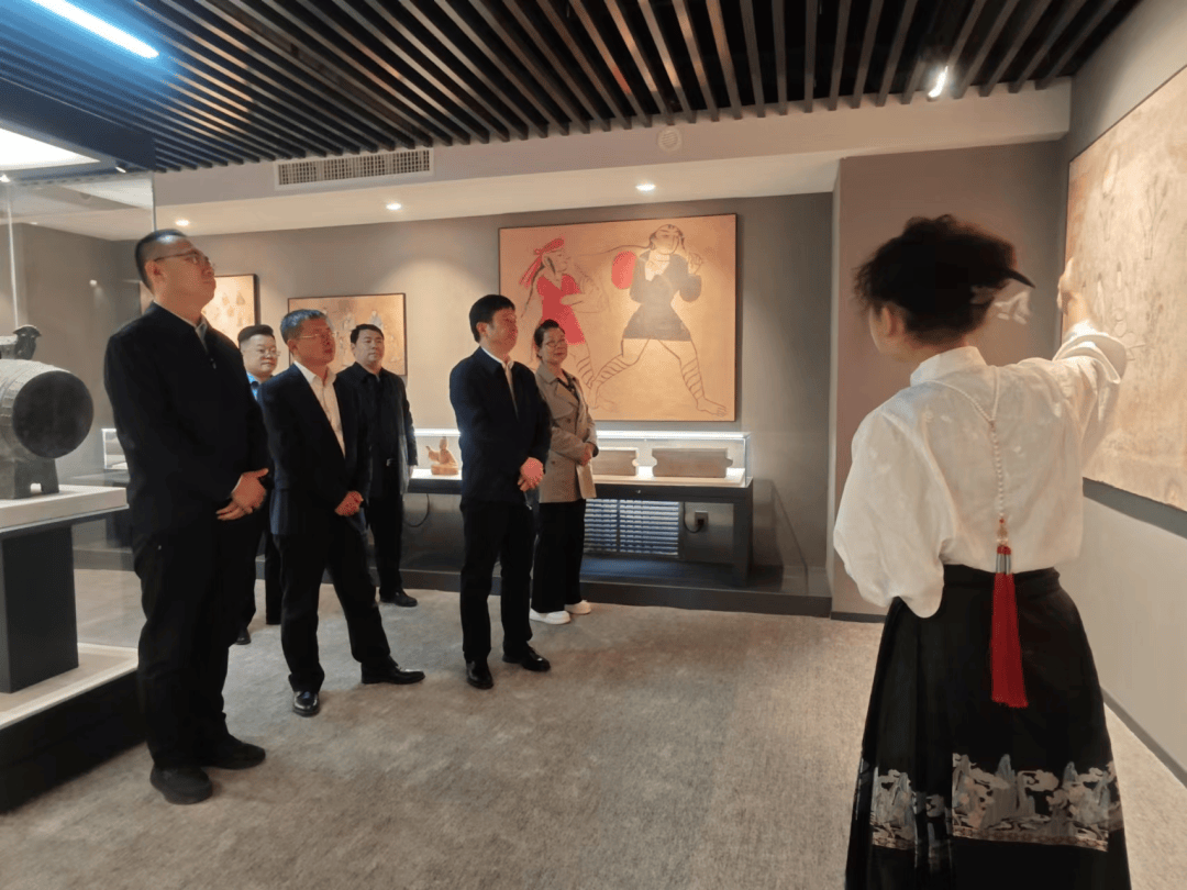 武乡县赴山西师范大学开展战略合作座谈暨校园引才活动