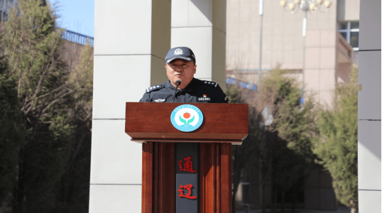 科尔沁公安分局派出资深专家反恐怖和特巡警大队副大队长东海为科尔沁