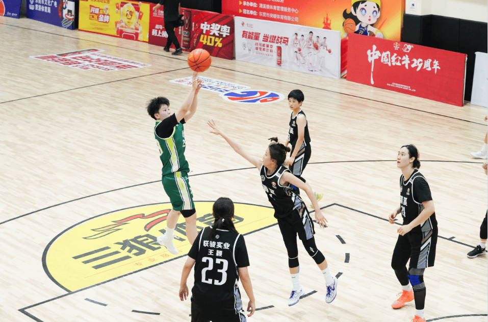 全胜晋级茶山女篮勇夺冠军